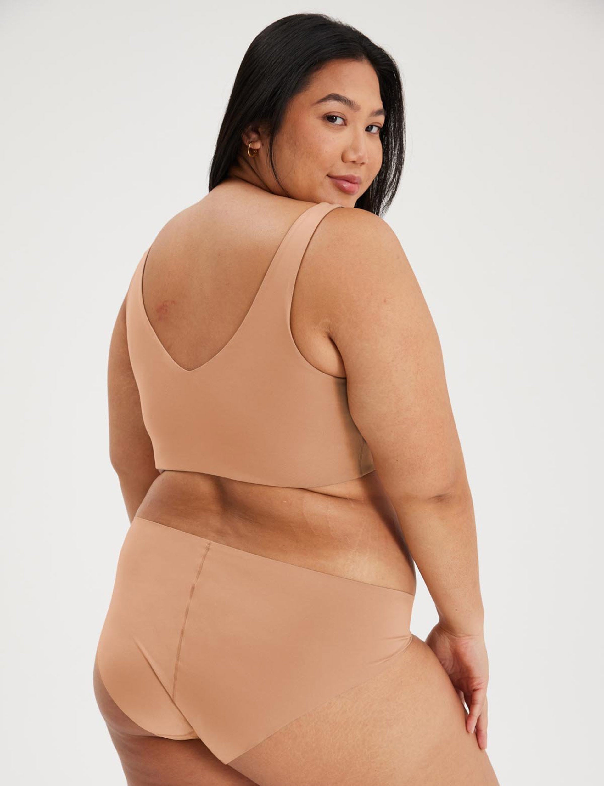 Girlfriend Collective Scoop Bralette - Toastimages2- The Sports Edit