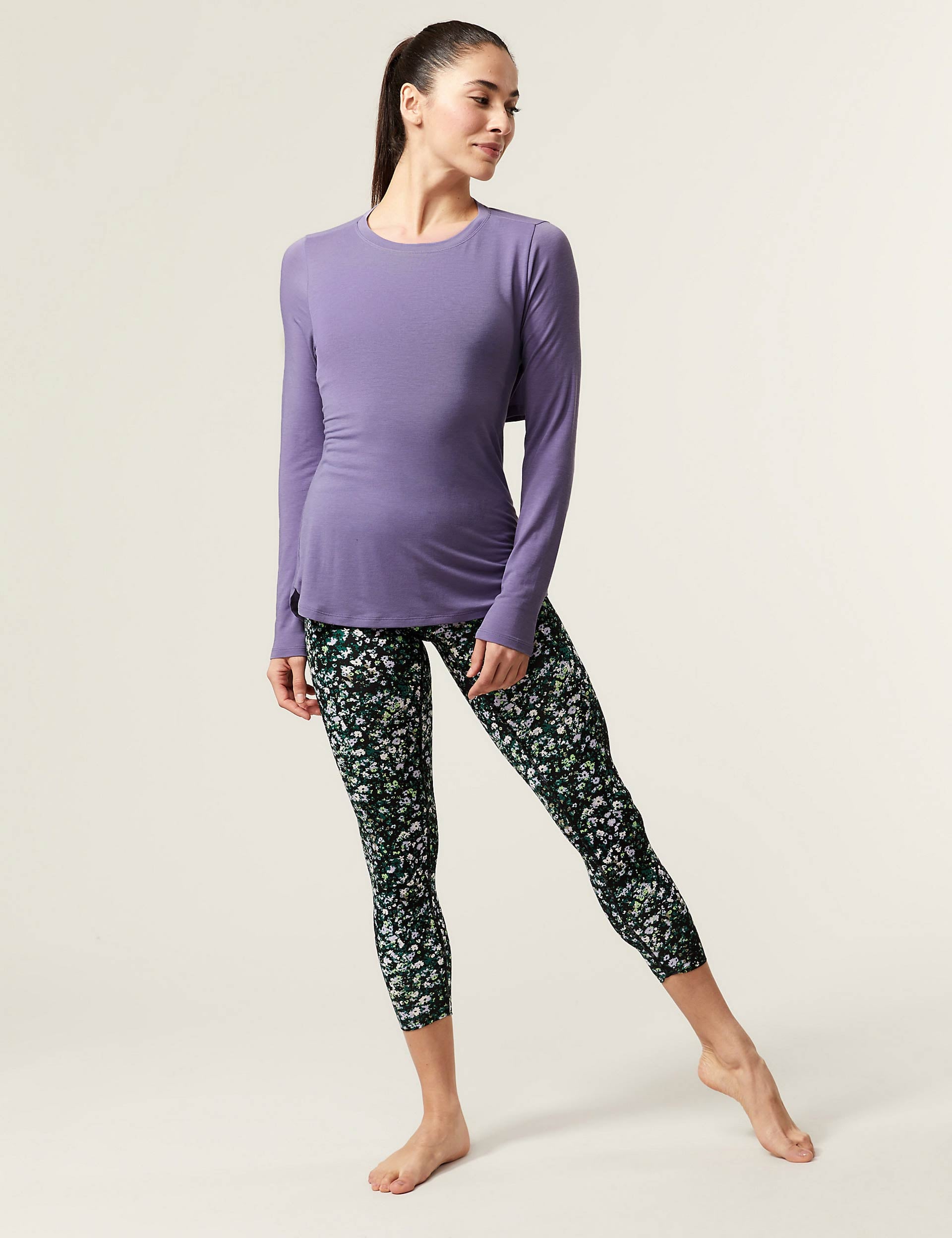Goodmove Scoop Neck Open Back Relaxed Yoga Top - Drak Grapeimages1- The Sports Edit